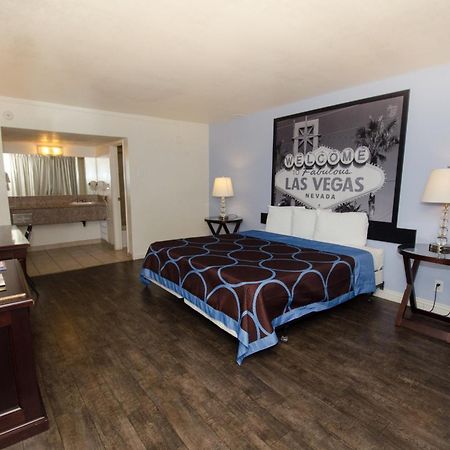 Super 8 By Wyndham Las Vegas North Strip/Fremont St. Area Buitenkant foto