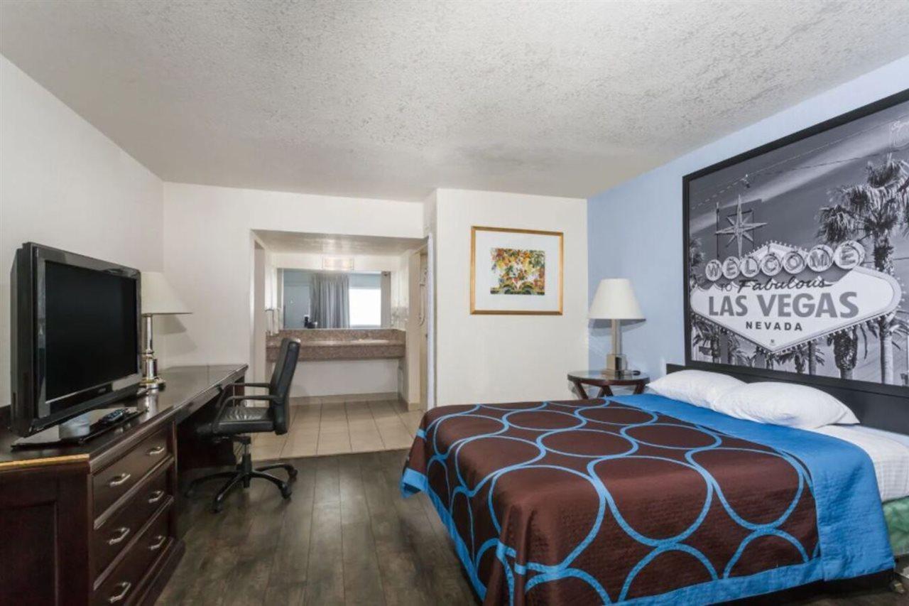 Super 8 By Wyndham Las Vegas North Strip/Fremont St. Area Buitenkant foto