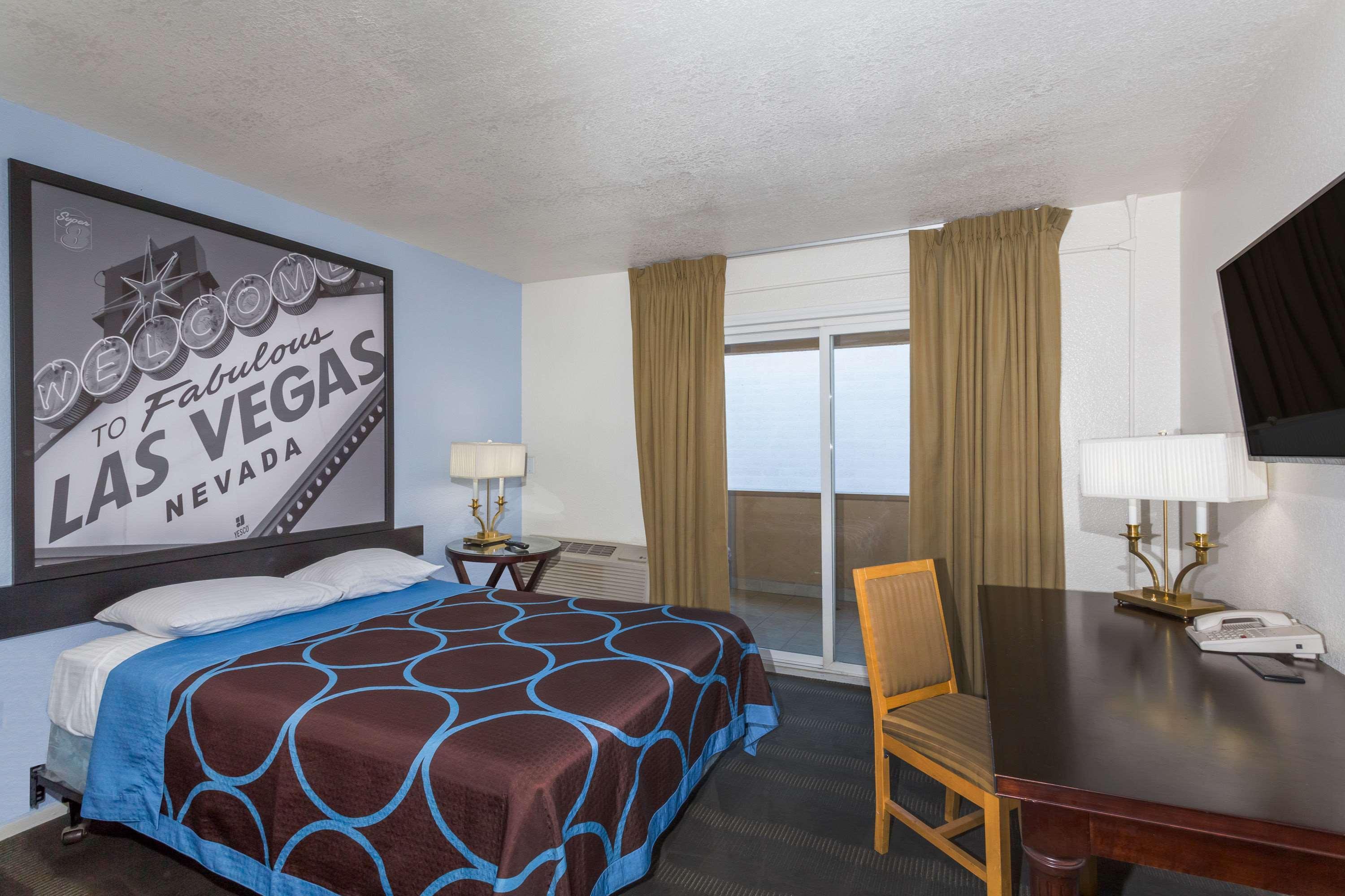 Super 8 By Wyndham Las Vegas North Strip/Fremont St. Area Buitenkant foto
