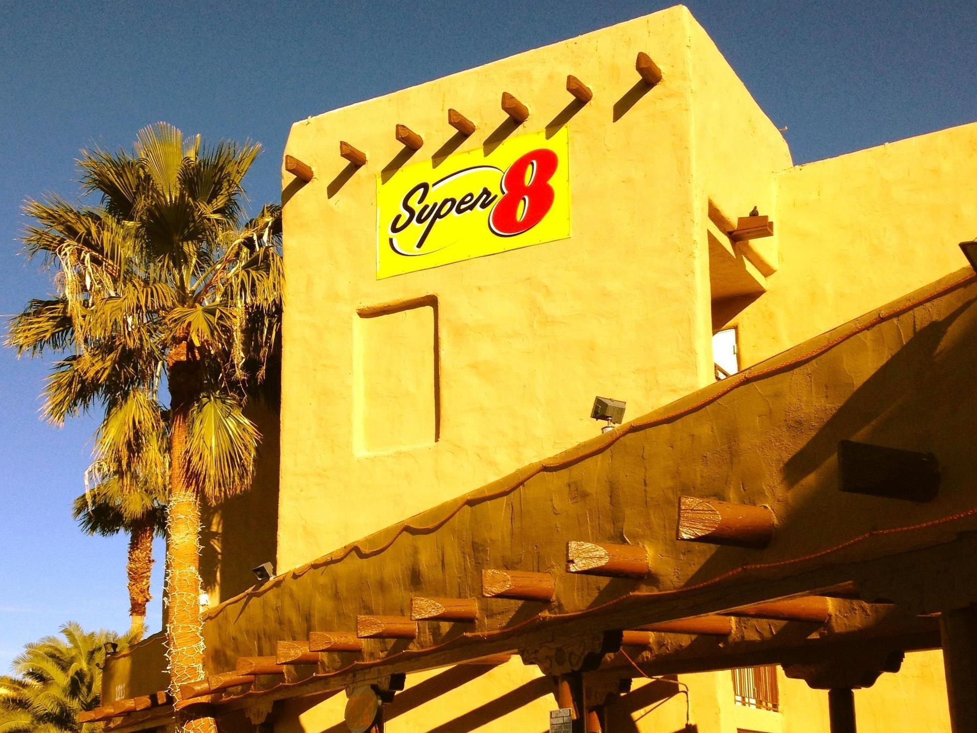 Super 8 By Wyndham Las Vegas North Strip/Fremont St. Area Buitenkant foto